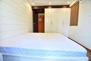 Bedroom in 2 BHK Apartment at Tejraj Ramaratna, J M Road – for Rent