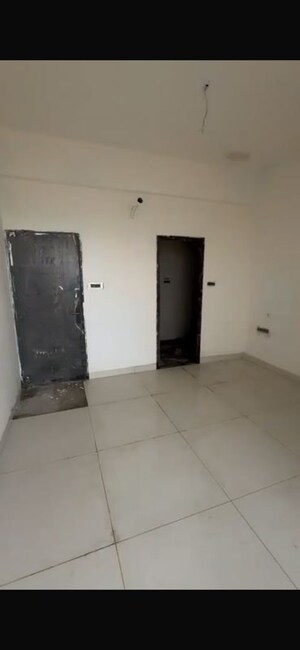 Room in 3 BHK Apartment at Candeur Crescent, Serilingampally – for Sale