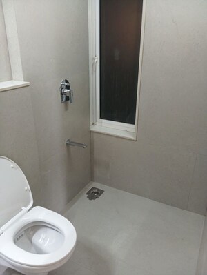 Bathroom in 1.5 BHK Apartment at Rustomjee Cleon, Bandra East – for Rent