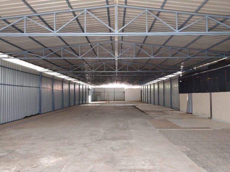  Parking, chakan Commercial Warehouse 63000 Sq.Ft. In Chakan Pune 10611318