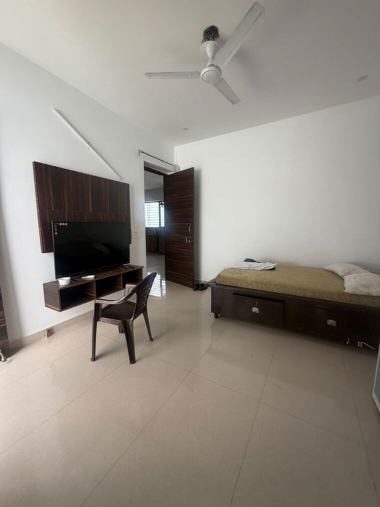 Team Area, sector 38 2 Bedroom 2000 Sq.Ft. Builder Floor In Sector 38 Gurgaon 10611325