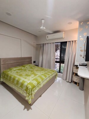 Bedroom in 2 BHK Apartment at PR Lido Towers, Santacruz West – for Rent