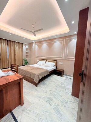 3 BHK Builder Floor For Rent in Sector 52