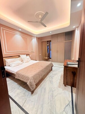 Bedroom in 3 BHK Builder Floor at Sector 52 – for Rent