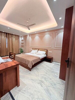Bedroom in 3 BHK Builder Floor at Sector 52 – for Rent