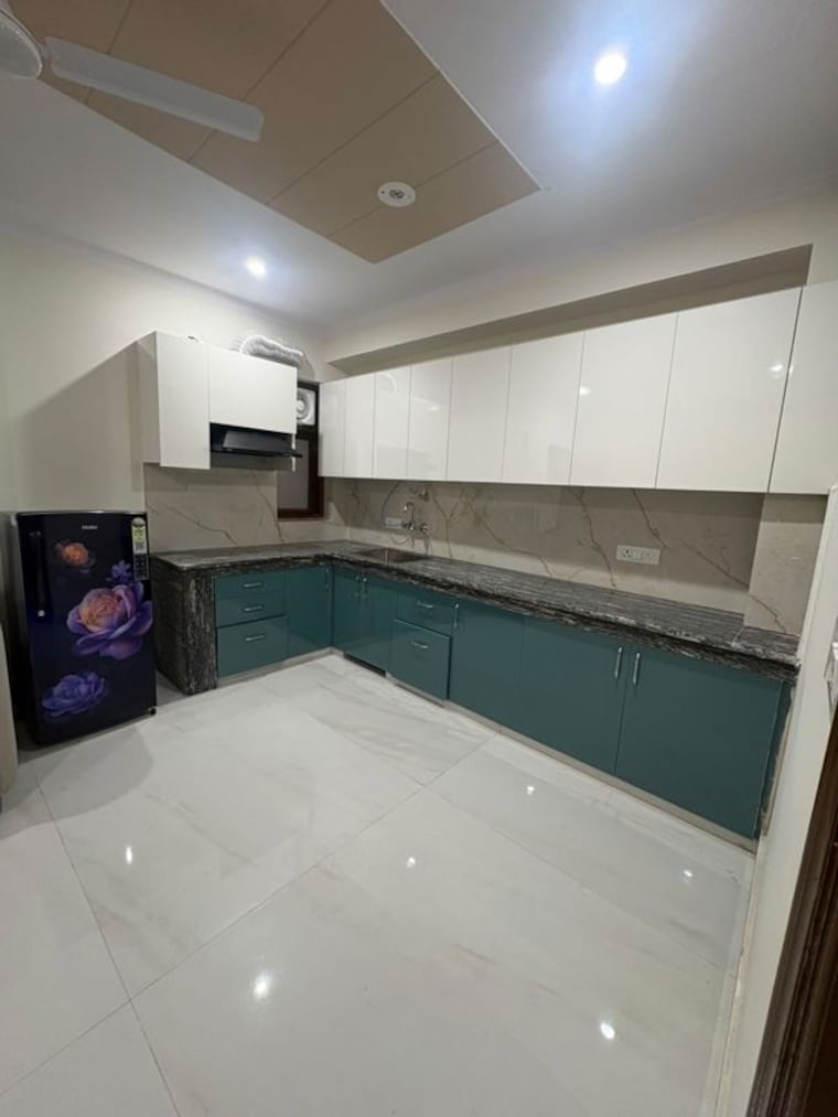 Kitchen, sector 52 3 Bedroom 2000 Sq.Ft. Builder Floor In Sector 52 Gurgaon 10611338