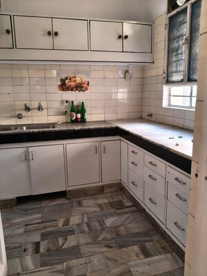 Kitchen in 3.5 BHK Villa at Sector 46 – for Rent