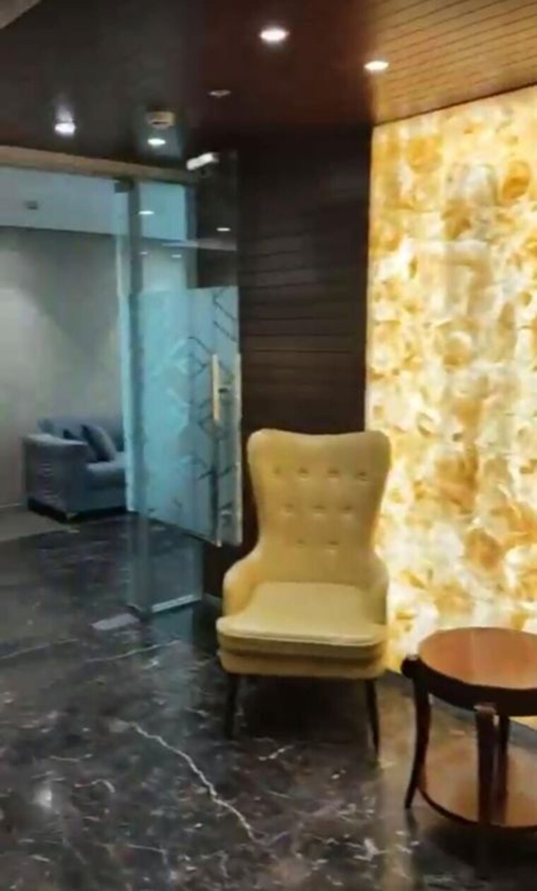 Living Room, sector 16 Commercial Office Space 7800 Sq.Ft. In Sector 16 Noida 10608105
