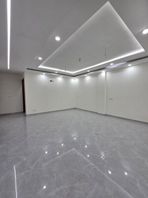 4 BHK Builder Floor For Sale in Green Fields Colony