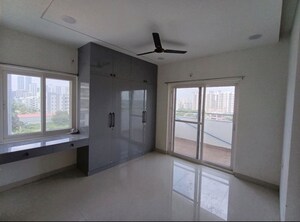 Room in 3.5 BHK Apartment at Prestige Tranquil, Kokapet – for Rent