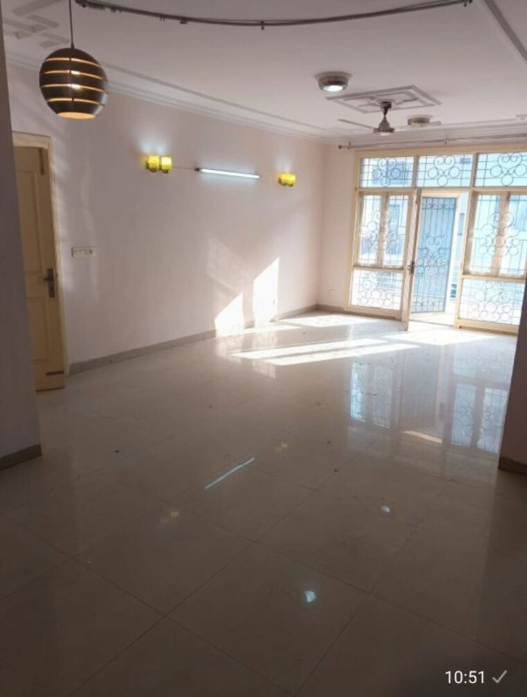 Room, sushant lok iii 3 Bedroom 1750 Sq.Ft. Builder Floor In Sushant Lok Iii Gurgaon 10611358