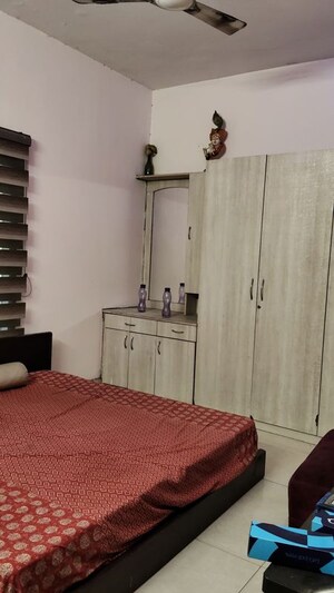 Bathroom in 1 BHK Apartment at RWA Apartments Sector 40, Sector 40 – for Rent