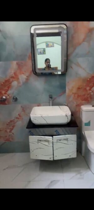 Bathroom in 3 BHK Builder Floor at Nehru Nagar Iii – for Sale