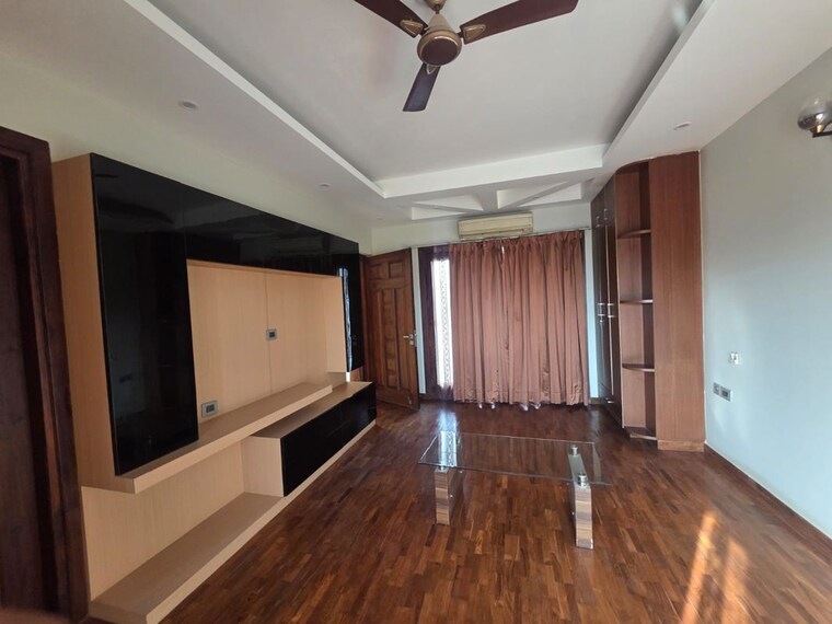 Kitchen, sector 10 6+ Bedroom 500 Sq.Yd. Independent House In Sector 10 Gurgaon 10611406