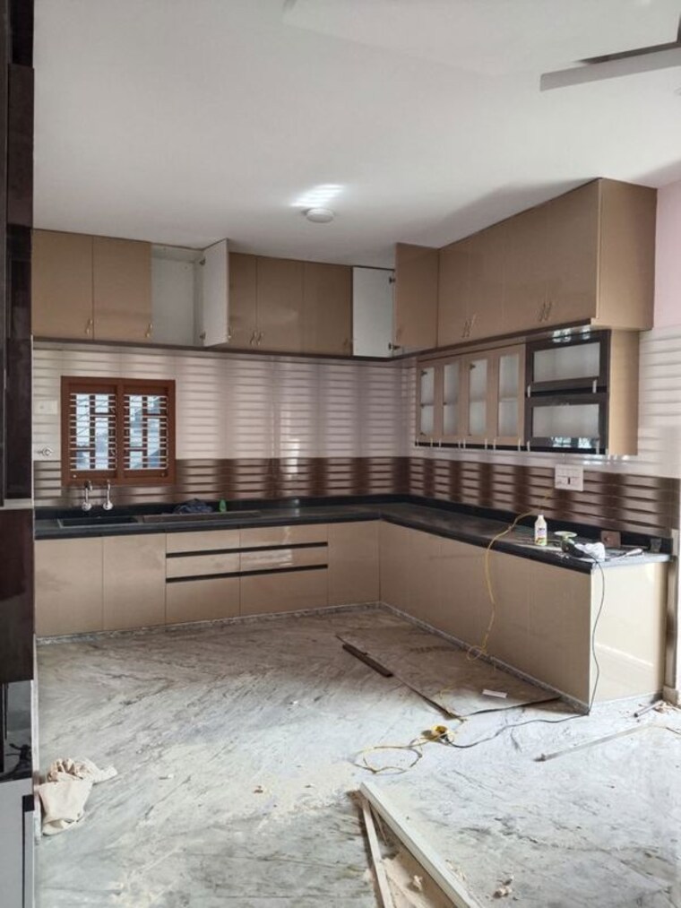 Kitchen, vineet khand 6 Pg For Girls In Vineet Khand 6 10611407
