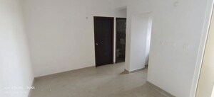Room in 2 BHK Apartment at Sai Gaon, Kaazi Sarai – for Sale