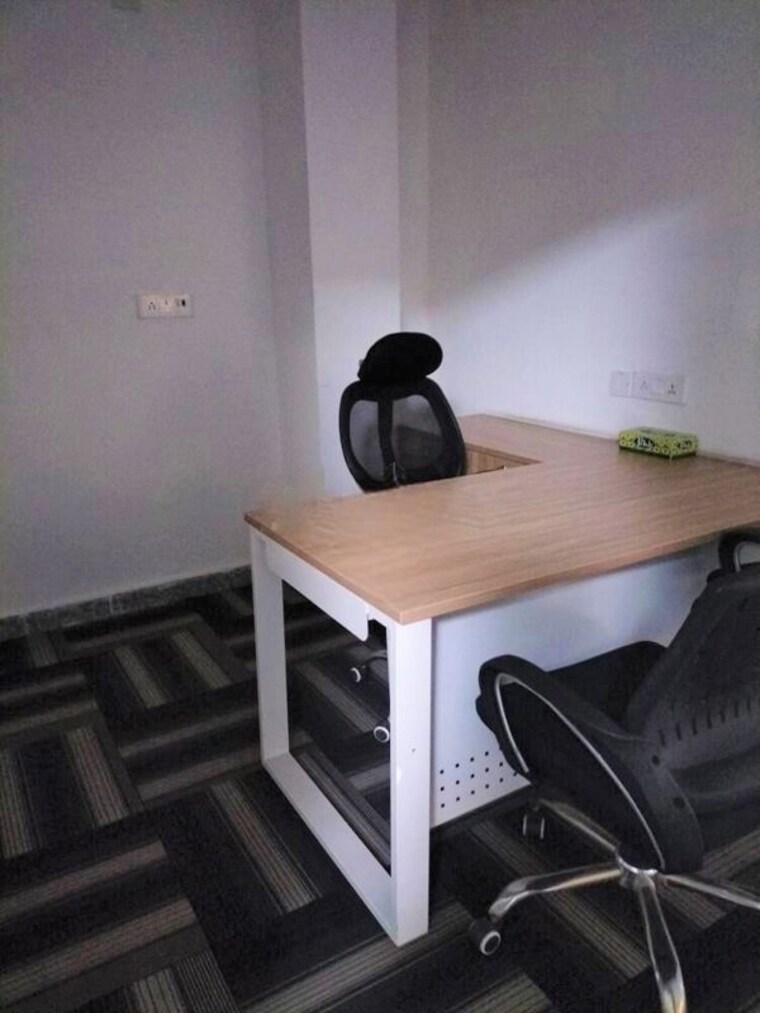 Team Area, scheme no 54 Commercial Office Space 1680 Sq.Ft. In Scheme No 54 Indore 10611417