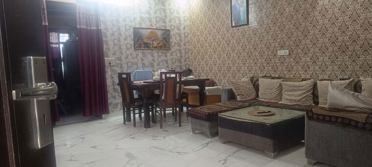Living Room, ambala highway 3 Bedroom 1900 Sq.Ft. Builder Floor In Ambala Highway Zirakpur 10611426