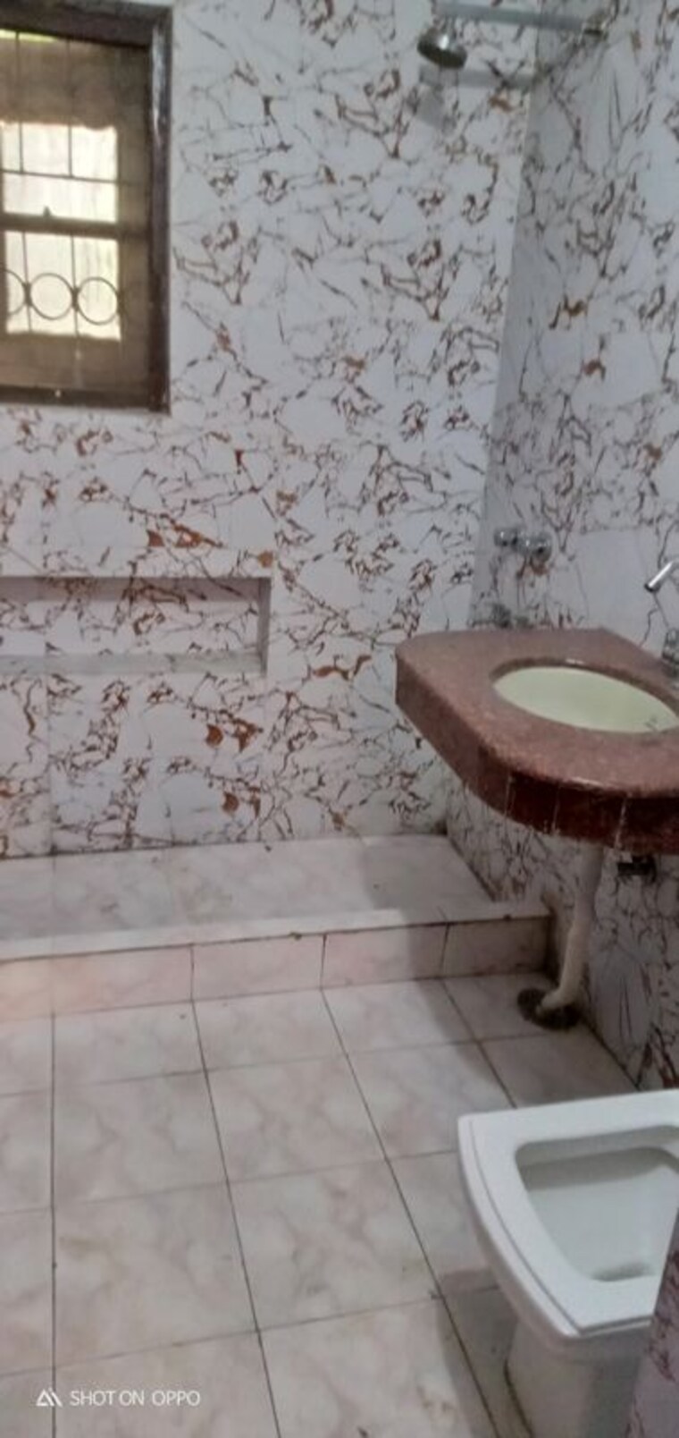 Bathroom, vasant kunj 2 Bedroom 900 Sq.Ft. Apartment In Vasant Kunj Delhi 10570797