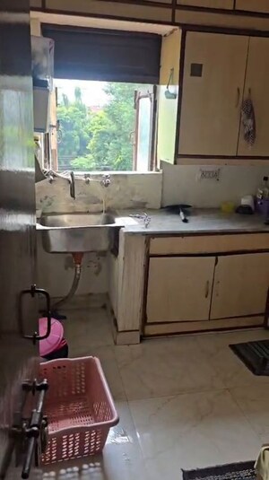Kitchen in 3 BHK Builder Floor at Naraina – for Rent