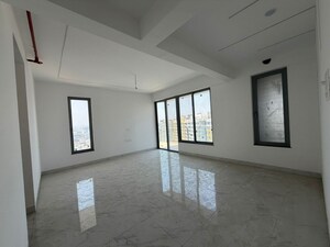Room in 2 BHK Apartment at Paranjape Gloria Grand, Bavdhan – for Rent