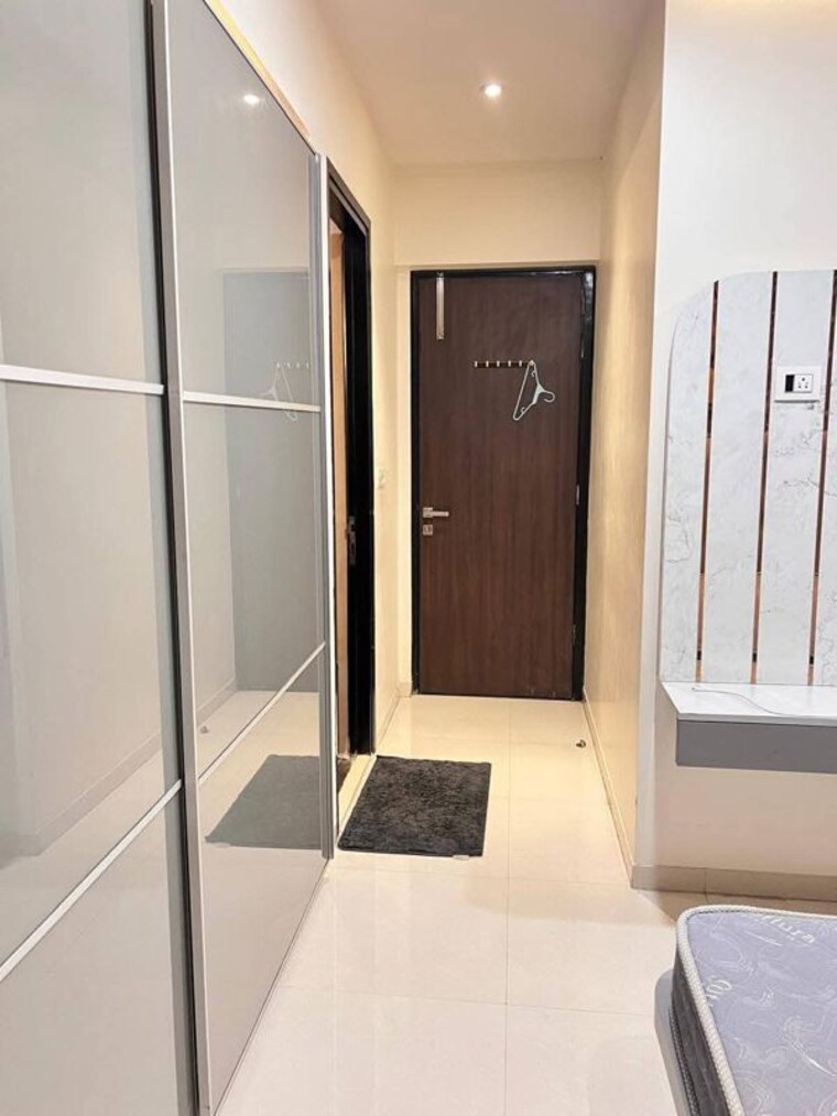 undefined, lodha-splendora 2.5 Bedroom 690 Sq.Ft. Apartment In Ghodbunder Road Thane 10611432