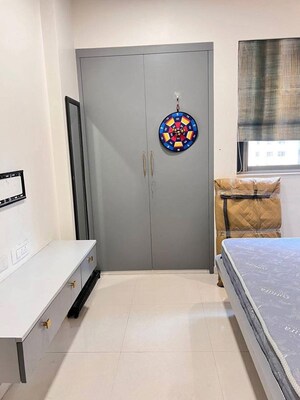 Furnished Amenities in 2.5 BHK Apartment at Lodha Splendora, Ghodbunder Road – for Rent