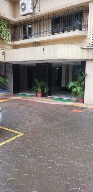2 BHK Apartment – Exterior View View at Noopur CHS, Vile Parle West - for Rent