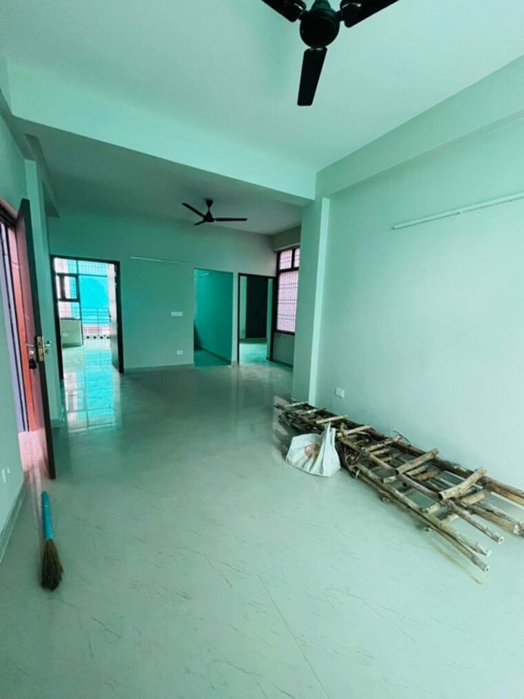 Room, bptp-park-elite-floors 3 Bedroom 250 Sq.Yd. Builder Floor In Sector 85 Faridabad 10611451