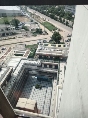  Office Space For Rent in 83 Avenue Oodles Sky Walk, Sector 83