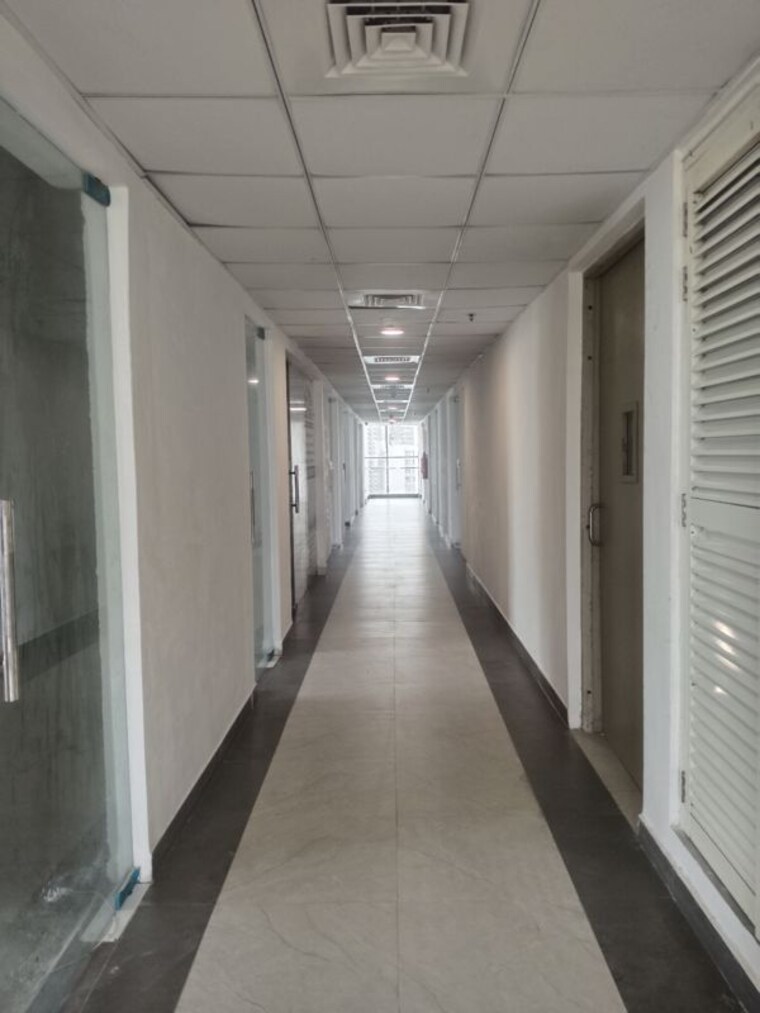 undefined, 83-avenue-oodles-sky-walk Commercial Office Space 400 Sq.Ft. In Sector 83 Gurgaon 10611462