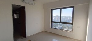 Room in 3 BHK Apartment at Paranjape Gloria Grand, Bavdhan – for Rent