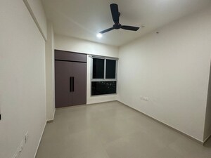 Room in 2 BHK Apartment at Piramal Vaikunth Vama, Balkum Pada – for Rent