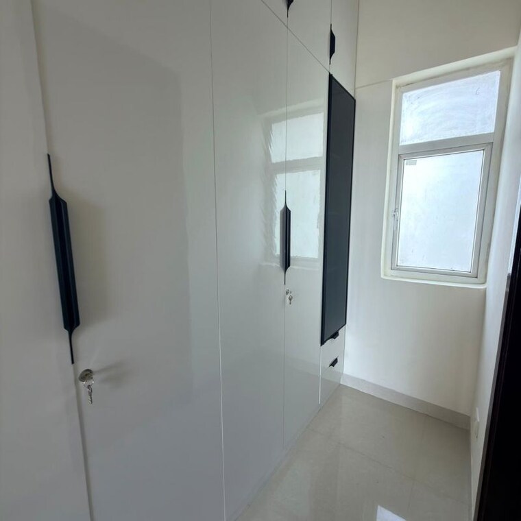 Bathroom, pareena-coban-residences 4 Bedroom 1997 Sq.Ft. Apartment In Sector 99a Gurgaon 10611499