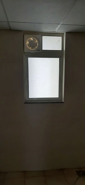 Room in 3 BHK Apartment at Shubh Nirvana, Viman Nagar – for Rent
