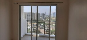 Room in 3 BHK Apartment at Shubh Nirvana, Viman Nagar – for Rent
