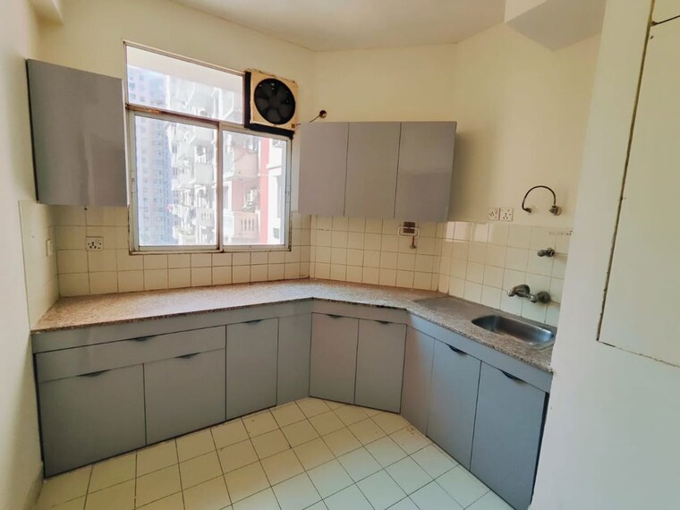 Kitchen, sector 57 4 Bedroom 270 Sq.Ft. Builder Floor In Sector 57 Gurgaon 10611575