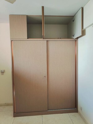 Furnished Amenities in 4 BHK Builder Floor at Sector 57 – for Rent