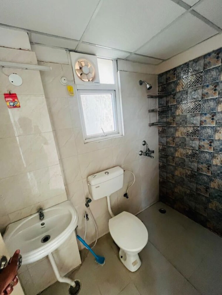 Bathroom, signature-global-city 2 Bedroom 990 Sq.Ft. Apartment In Sector 37d Gurgaon 10611560