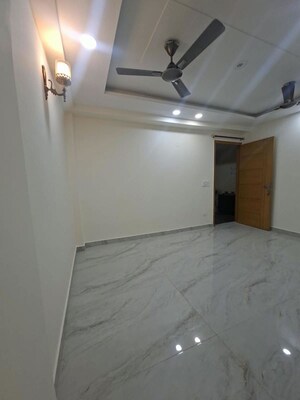 Room in 2 BHK Builder Floor at Chattarpur – for Rent