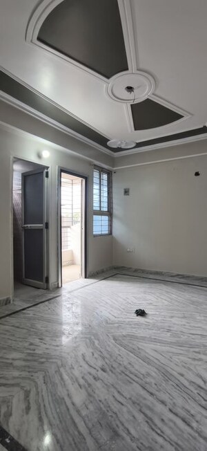 Room in 3 BHK Apartment at Kankarbagh – for Rent