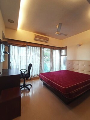 Bedroom in 2 BHK Apartment at Park Heights, Khar West – for Rent