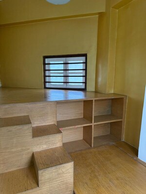 Room in 2.5 BHK Apartment at Bandra West – for Rent