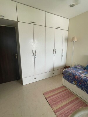 Bedroom in 2 BHK Apartment at Bandra West – for Rent