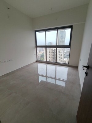 Room in 2 BHK Apartment at Sheth Auris Bliss, Malad West – for Sale