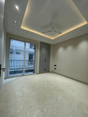 Room in 2 BHK Builder Floor at Chattarpur – for Rent