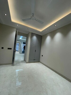 Room in 2 BHK Builder Floor at Chattarpur – for Rent