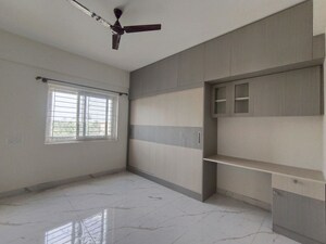 Room in 3 BHK Builder Floor at Hal Layout – for Rent
