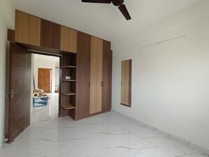 Room in 3 BHK Builder Floor at Hal Layout – for Rent