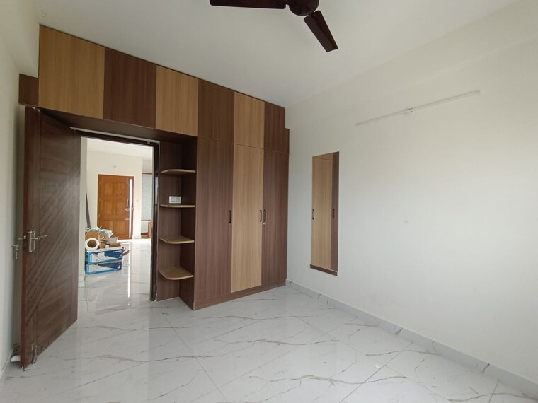 Room, hal layout 3 Bedroom 2100 Sq.Ft. Builder Floor In Hal Layout Bangalore 10611615